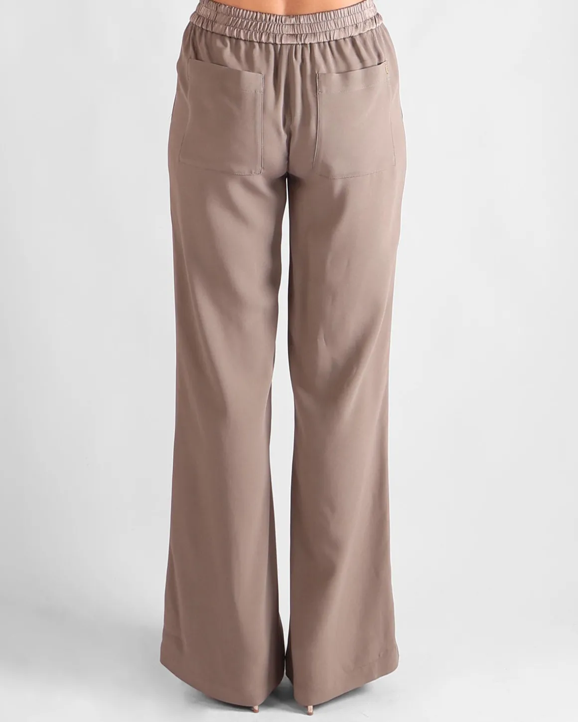 ami_pantalons_2.webp Ami Pantalons