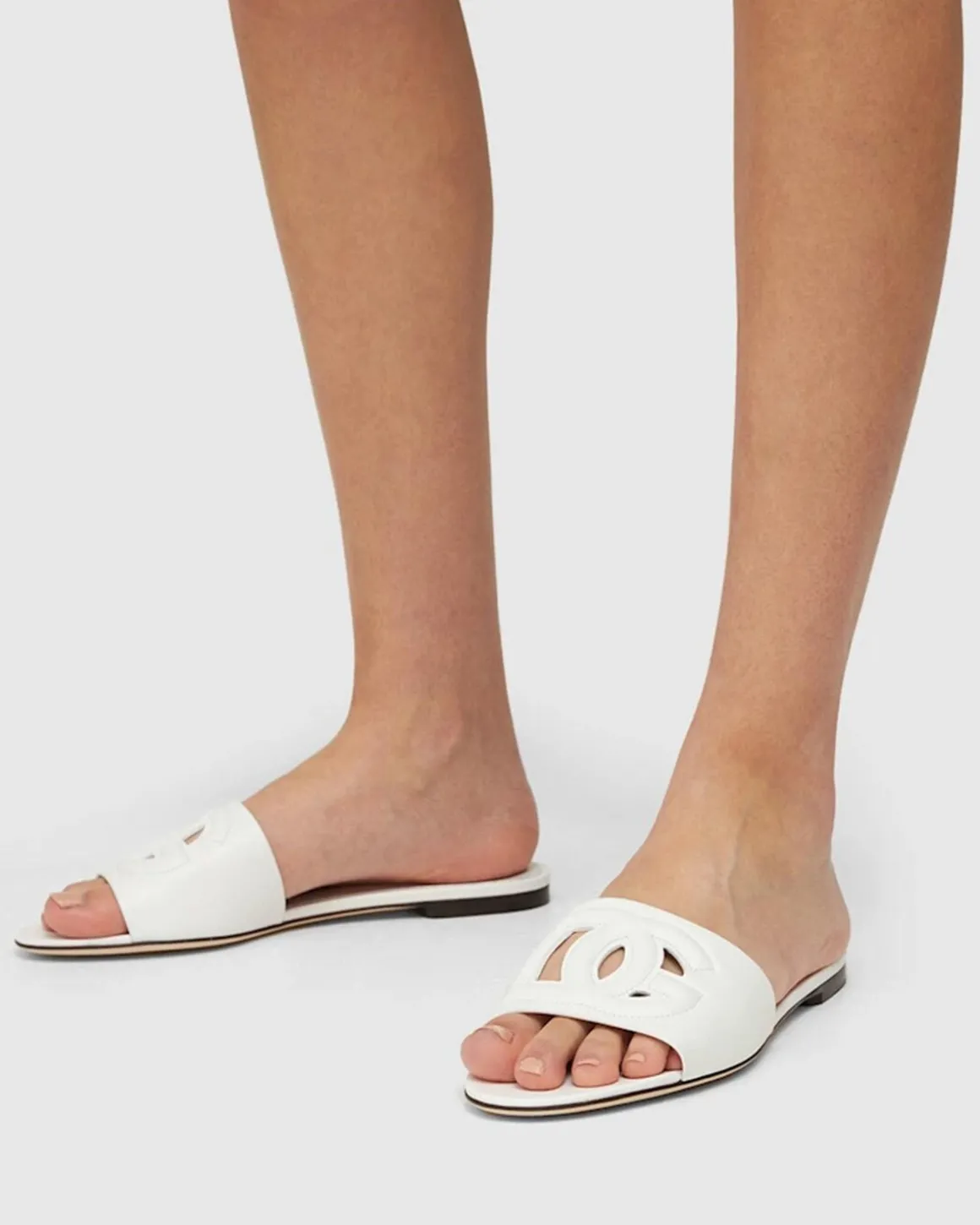 dolce__gabbana_slippers_4.webp Dolce & Gabbana Slippers