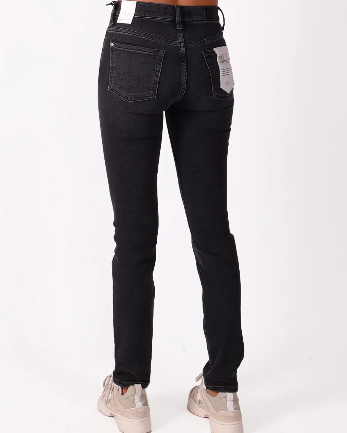 for_all_mankind_jeans_2-1.webp 7 For All Mankind Jeans