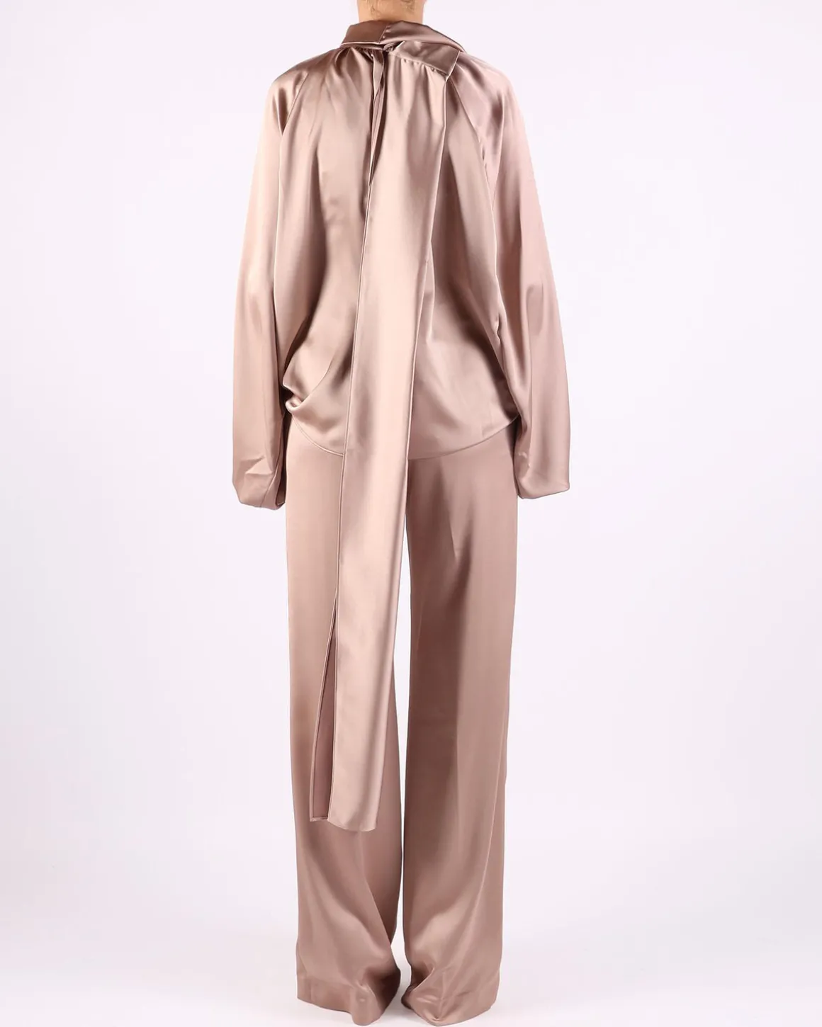 the_andamane_tops_2-1.webp THE ANDAMANE Tops